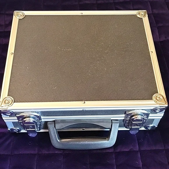 Paranormal Research Kit - Picture 3 of 16